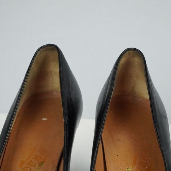 Salvatore Ferragamo Black Leather Pumps Size 7 Mary Jane Style Made in Italy - Picture 11 of 16